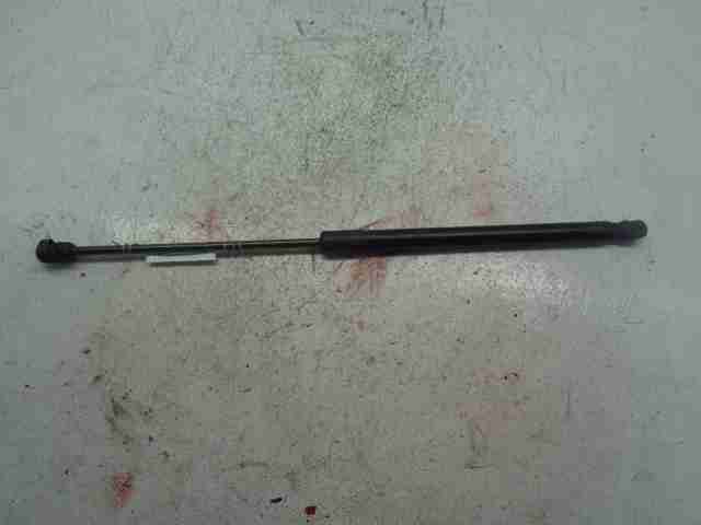 Изображение товара 30665 - 00030665 amortizator kryshki bagazhnika Lexus LS