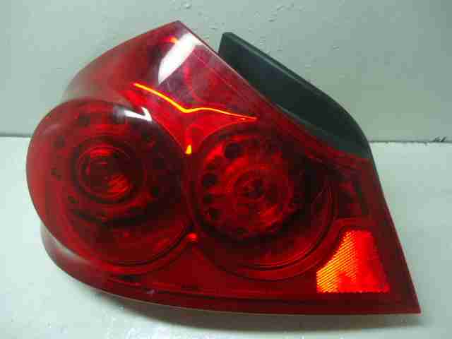 Изображение товара 30670 - 00030670 fonar kryla levyj Peugeot 4007