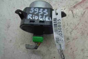 Изображение товара 30805 - 00030805 pereklyuchatel sveta Renault Logan 1