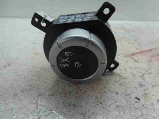 Изображение товара 30805 - 00030805 pereklyuchatel sveta Renault Logan