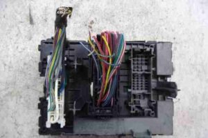 Изображение товара 30824 - 00030824 blok predokhranitelej Pontiac Vibe 1