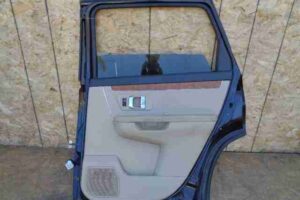 Изображение товара 31472 - 00031472 dver zadnyaya pravaya Pontiac Vibe 1