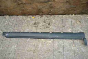 Изображение товара 31498 - 00031498 porog plastikovyj pravyj Ford Kuga