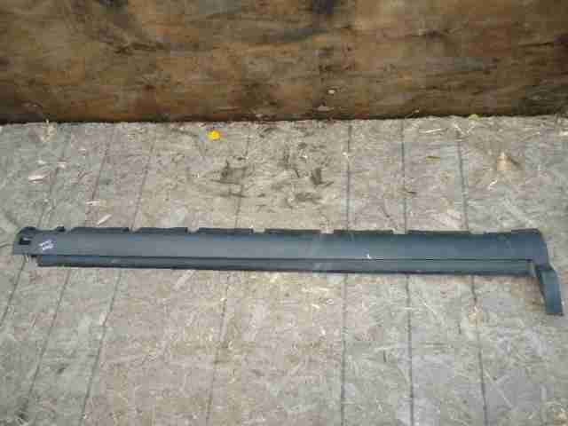 Изображение товара 31498 - 00031498 porog plastikovyj pravyj Ford Kuga