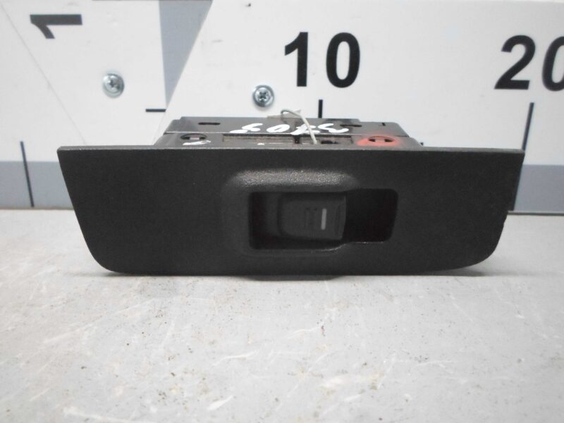 Изображение товара 31544 - 00031544 knopka steklopodemnika 2