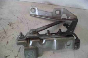 Изображение товара 31596 - 00031596 petlya kapota 1