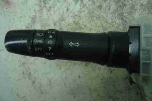 Изображение товара 31915 - 00031915 pereklyuchatel podrulevoj (strekoza) 3