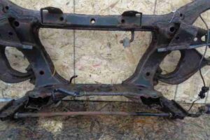 Изображение товара 32352 - 00032352 balka zadnyaya Peugeot 306 2