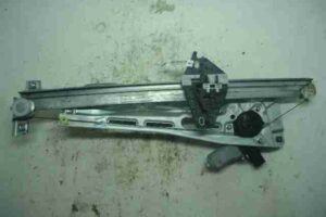 Изображение товара 32559 - 00032559 steklopodemnik perednij pravyj 2