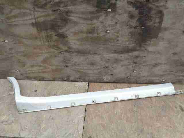 Изображение товара 33094 - 00033094 porog plastikovyj pravyj BMW 3 Series