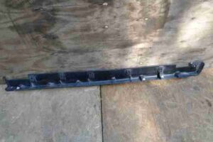 Изображение товара 33272 - 00033272 porog plastikovyj levyj Hyundai Matrix 2