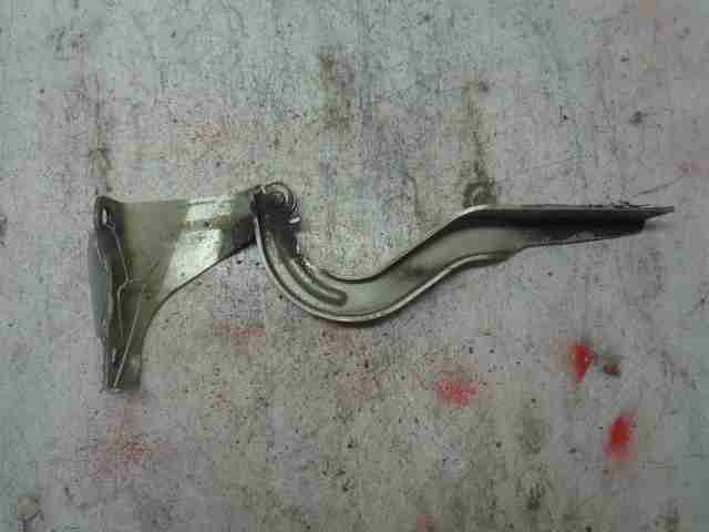 Изображение товара 33306 - 00033306 petlya kapota levaya Renault Sandero