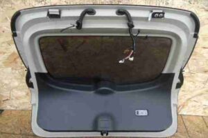 Изображение товара 33330 - 00033330 kryshka bagazhnika Toyota Hiace 3