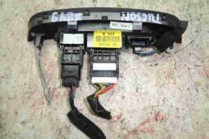 Изображение товара 33401 - 00033401 knopka avarijnoj signalizatsii Mercedes CLA 1