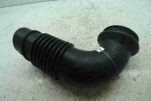 Изображение товара 33472 - 00033472 patrubok vozdushnogo filtra Fiat Brava 1