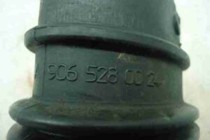 Изображение товара 33472 - 00033472 patrubok vozdushnogo filtra Fiat Brava 3