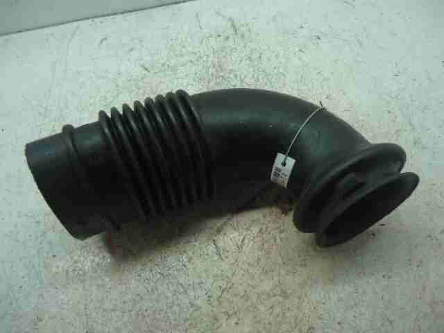 Изображение товара 33472 - 00033472 patrubok vozdushnogo filtra Fiat Brava