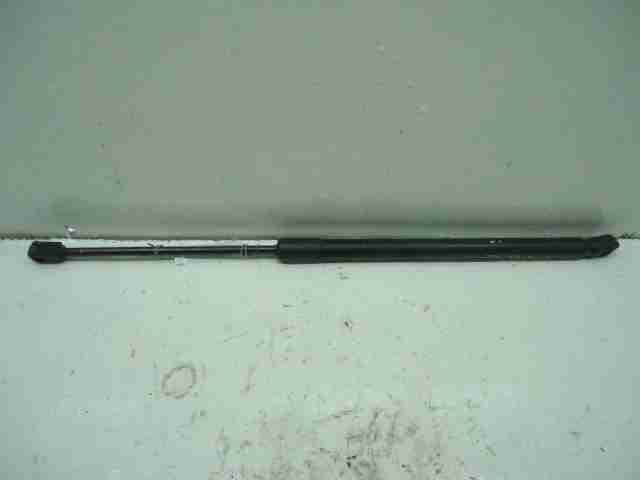 Изображение товара 33477 - 00033477 amortizator kryshki bagazhnika BMW 4 Series