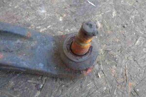 Изображение товара 33550 - 00033550 rychag perednij pravyj nizhnij Volkswagen Amarok 2