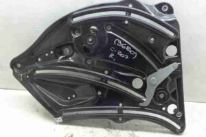 Изображение товара 33657 - 00033657 steklopodemnik zadnij pravyj Ford Maverick 2
