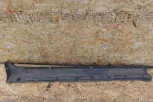 Изображение товара 33711 - 00033711 porog plastikovyj levyj Volvo V50 2