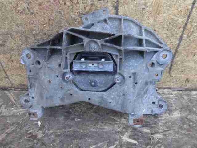 Изображение товара 33841 - 00033841 podushka krepleniya kpp