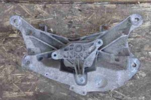 Изображение товара 33841 - 00033841 podushka krepleniya kpp 2