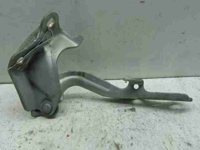 Изображение товара 33987 - 00033987 petlya kapota levaya BMW X1