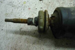 Изображение товара 34528 - 00034528 amortizator perednij pravyj Toyota Venza 3