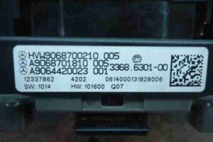 Изображение товара 35099 - 00035099 knopka avarijnoj signalizatsii Toyota Celica 3