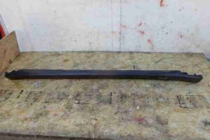 Изображение товара 35587 - 00035587 porog plastikovyj levyj Pontiac Vibe 3