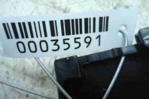 Изображение товара 35591 - 00035591 ruchka otkryvaniya kapota Pontiac Vibe 2