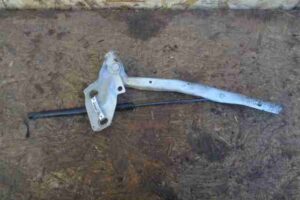 Изображение товара 35596 - 00035596 petlya kapota pravaya 