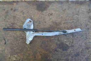 Изображение товара 35596 - 00035596 petlya kapota pravaya 2