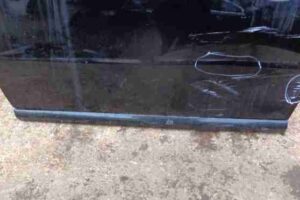 Изображение товара 36245 - 00036245 dver perednyaya levaya Volvo 440 1