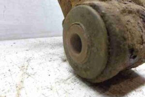 Изображение товара 36393 - 00036393 rychag perednij pravyj nizhnij Toyota Corolla 3