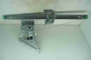 Изображение товара 36559 - 00036559 steklopodemnik perednij levyj Fiat Brava 2