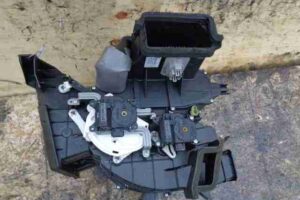 Изображение товара 36818 - 00036818 korpus vozdushnogo filtra Peugeot 306 3