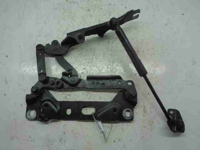 Изображение товара 36956 - 00036956 petlya kapota levaya