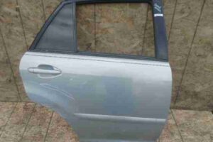 Изображение товара 37025 - 00037025 dver zadnyaya pravaya BMW X1