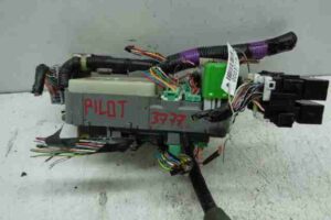 Изображение товара 37114 - 00037114 blok predokhranitelej Volkswagen Amarok 3