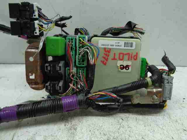 Изображение товара 37114 - 00037114 blok predokhranitelej Volkswagen Amarok