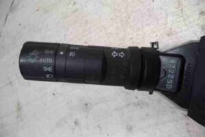 Изображение товара 37632 - 00037632 pereklyuchatel podrulevoj (strekoza) Renault Sandero 2