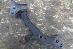 Изображение товара 37765 - 00037765 rychag perednij pravyj nizhnij Renault Sandero 1