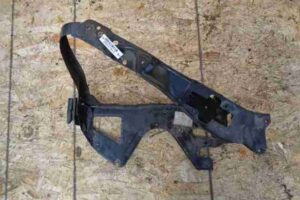 Изображение товара 37845 - 00037845 kreplenie fary pravoj Ford Ka 1