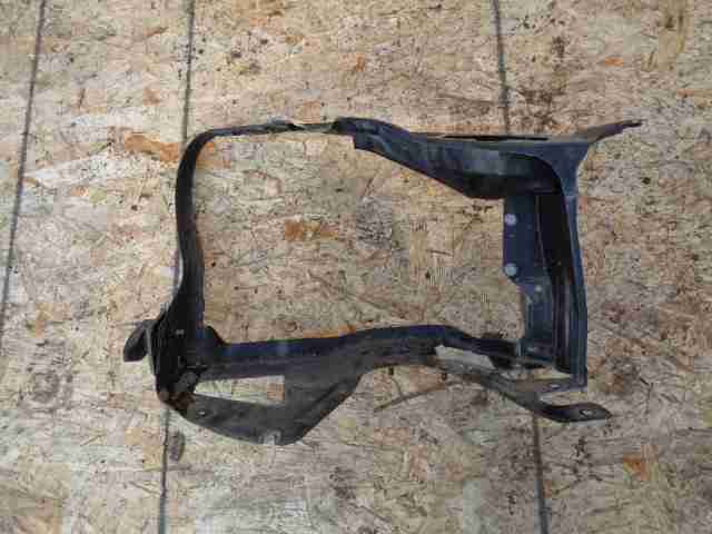 Изображение товара 37845 - 00037845 kreplenie fary pravoj Ford Ka