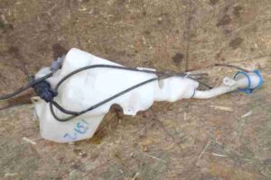 Изображение товара 38049 - 00038049 bachok omyvatelya Renault Sandero 3