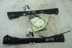 Изображение товара 38062 - 00038062 steklopodemnik perednij pravyj Ford Transit 2