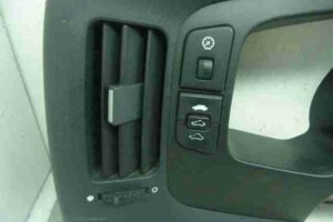 Изображение товара 38102 - 00038102 nakladka dekorativnaya Renault Logan 2