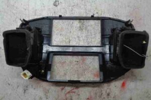 Изображение товара 38132 - 00038132 deflektor obduva salona Isuzu Rodeo 3